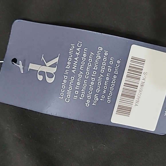 NWT Anna-Kaci Black Top with Rainbow Confetti Sequin Poof Sleeves Size Small - Picture 6 of 13